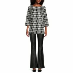 Best deal 🎁 Slim Factor By Investments Geometric Print Crew Neck 3/4 Sleeve Top Black/white 😉 -Investments Shop unnamed file 1273