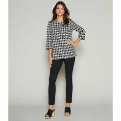 Best deal 🎁 Slim Factor By Investments Geometric Print Crew Neck 3/4 Sleeve Top Black/white 😉 -Investments Shop unnamed file 1275