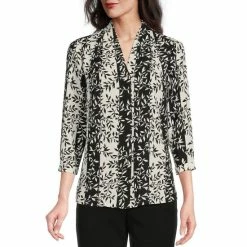 Best Sale 🔔 Investments Caroline Signature Linear Vines Print V-Neck 3/4 Sleeve Button Front Blouse 🎁