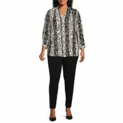 Discount 🎁 Investments Plus Size Caroline Signature V-Neck 3/4 Sleeve Linear Vines Print Button Front Top ✨ -Investments Shop unnamed file 1511