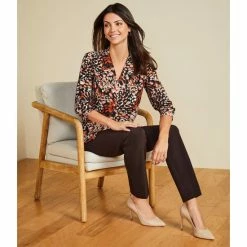 Top 10 🧨 Investments Caroline Signature V-Neck 3/4 Sleeve Dotted Movements Print Movements Button Front Top 👍 -Investments Shop unnamed file 1543