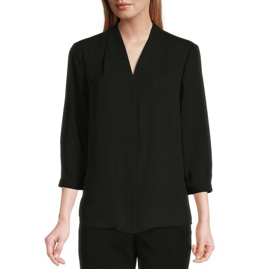 Coupon ✔️ Investments Caroline Signature V-Neck 3/4 Sleeve Button Front Top Stoplight Red 🎉 4 Coupon ✔️ Investments Caroline Signature V-Neck 3/4 Sleeve Button Front Top Stoplight Red 🎉 - Image 4