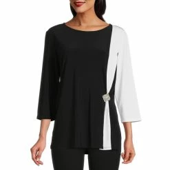 Wholesale 😍 Slim Factor By Investments Color Blocked Round Neck 3/4 Sleeve Pleated Front Brooch Detailed Top Black White 🔥
